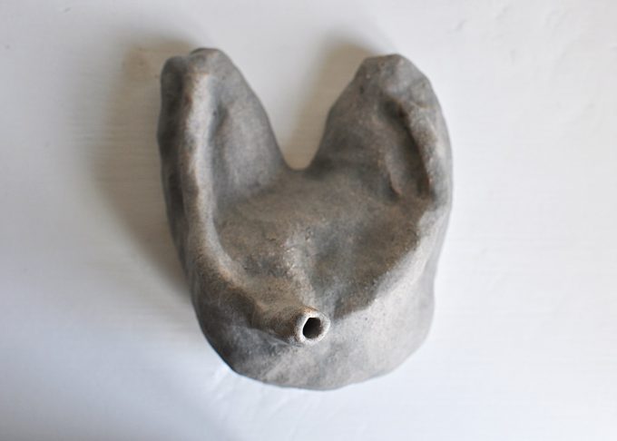 Handgjord skulptur "Emil" | Egenhändigt | Willekulla Lantlig Inredning | närbild